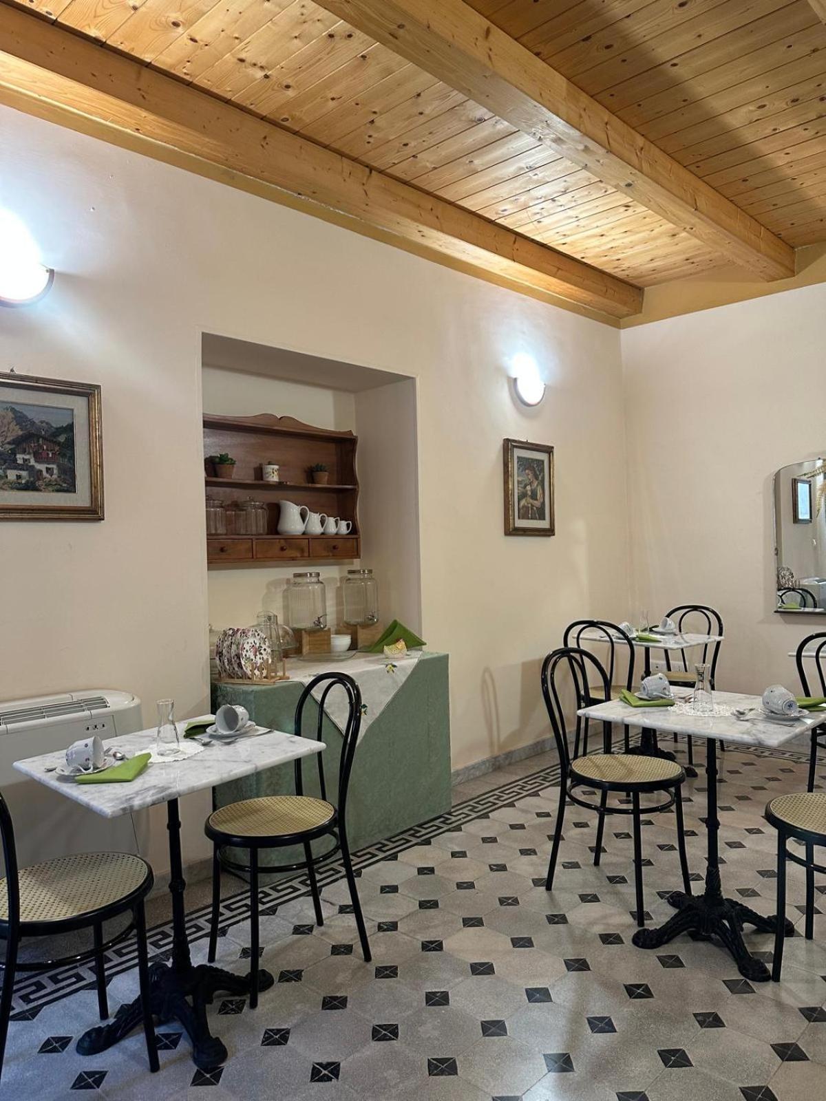 Hotel Residenza Gonzaga Serracapriola Exterior foto